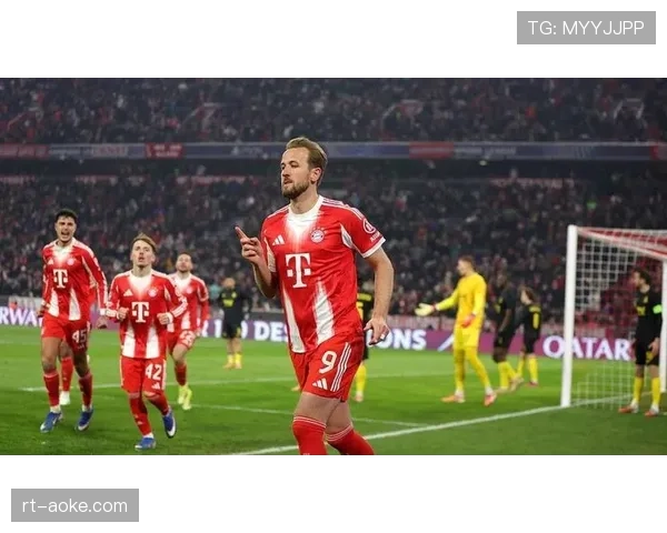 欧冠1-4决赛次回合战报：拜仁2-1巴萨，总比分4-3晋级，穆夏拉制胜球。